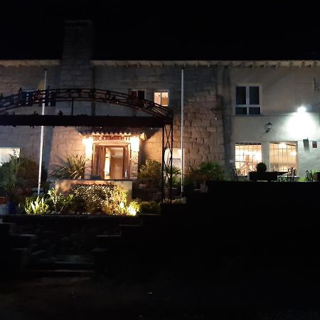 Hotel Sierra Oriente 구아다라마 외부 사진