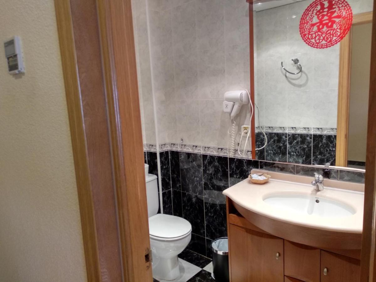 Hotel Sierra Oriente 구아다라마 외부 사진