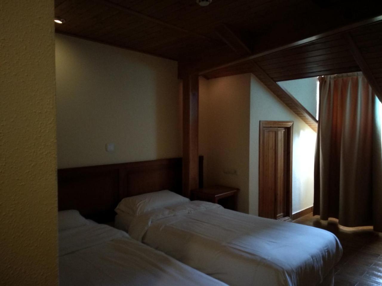 Hotel Sierra Oriente 구아다라마 외부 사진