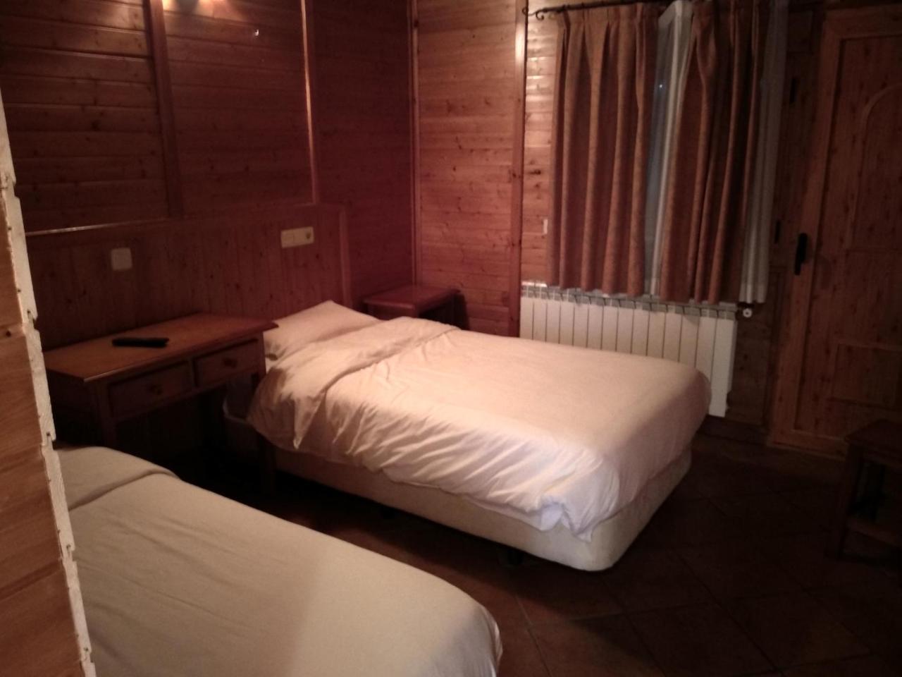 Hotel Sierra Oriente 구아다라마 외부 사진