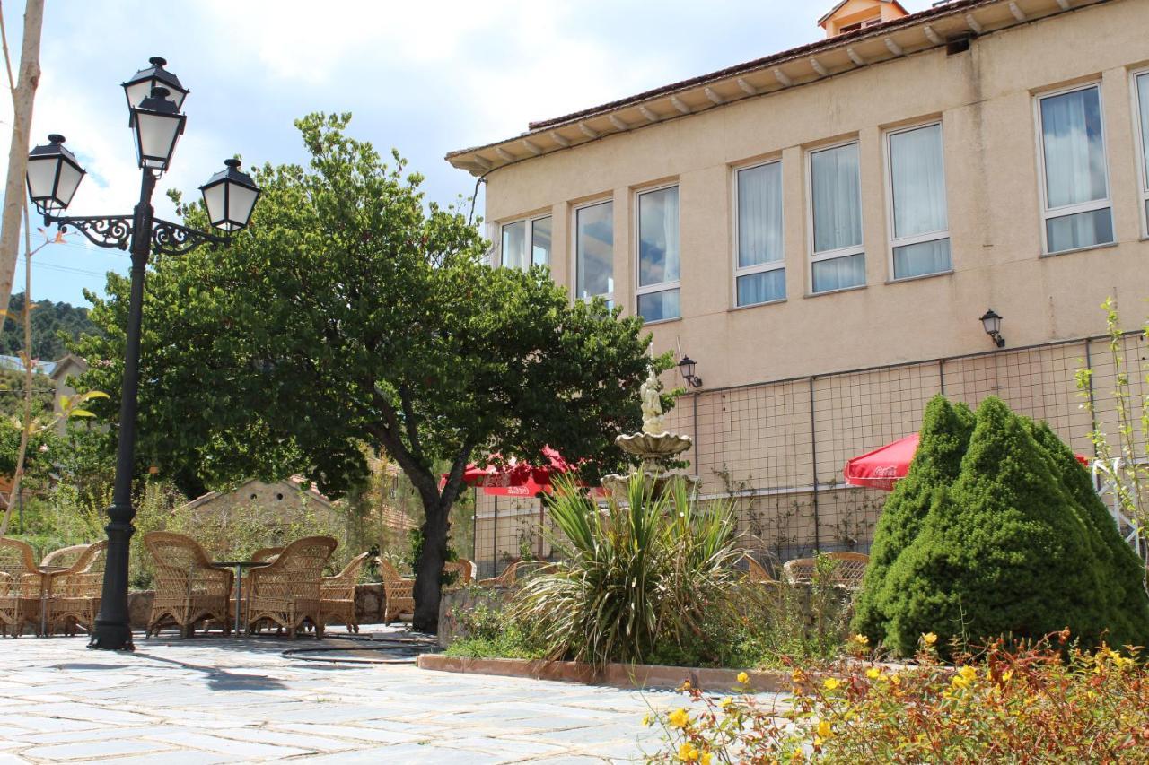 Hotel Sierra Oriente 구아다라마 외부 사진